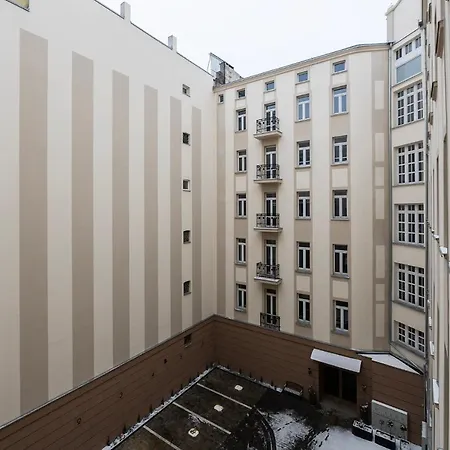 Polonia Centrum Z Miejscem Parkingowym Apartment